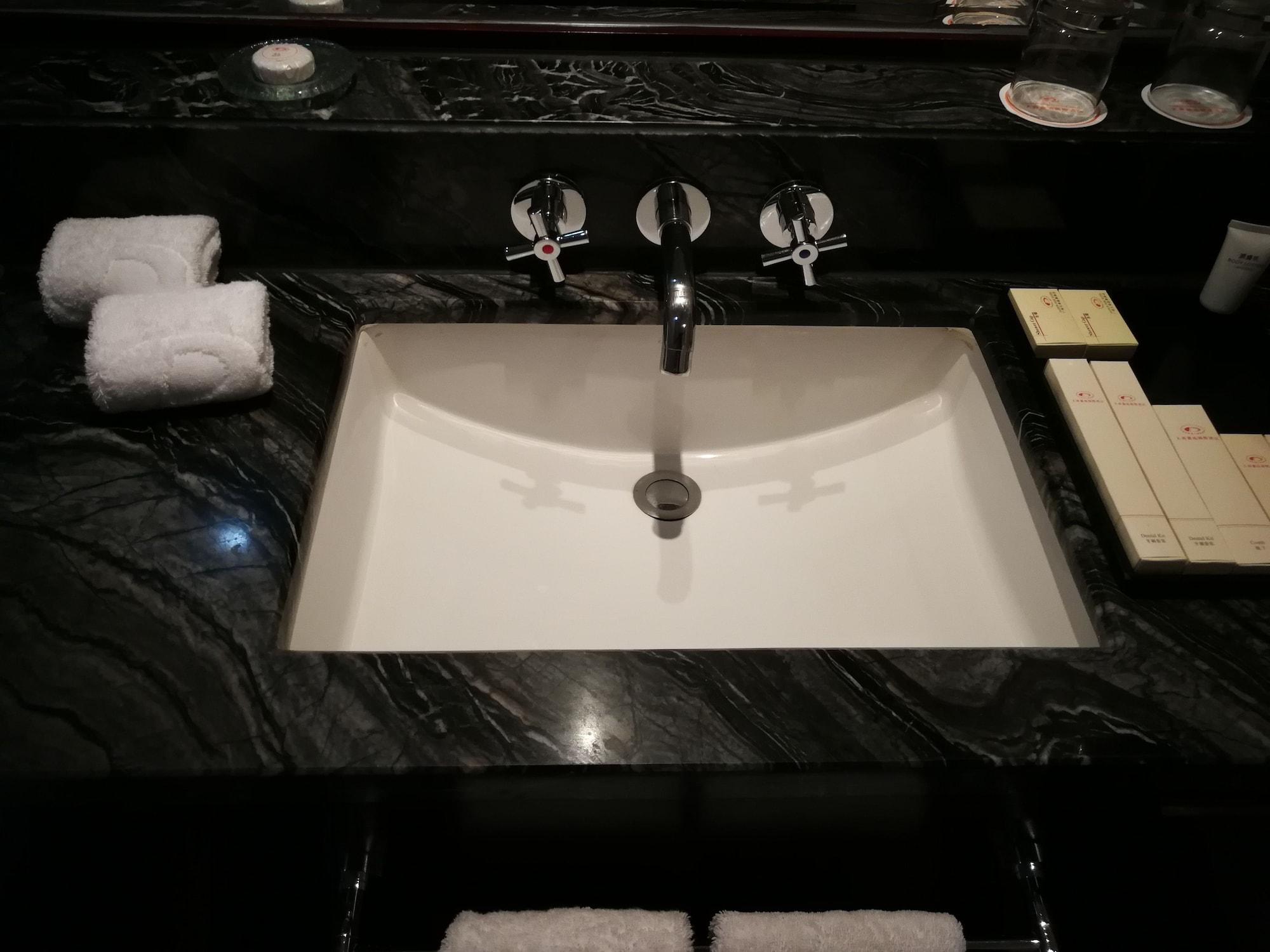 Daysun International Hotel Guangzhou Bagian luar foto