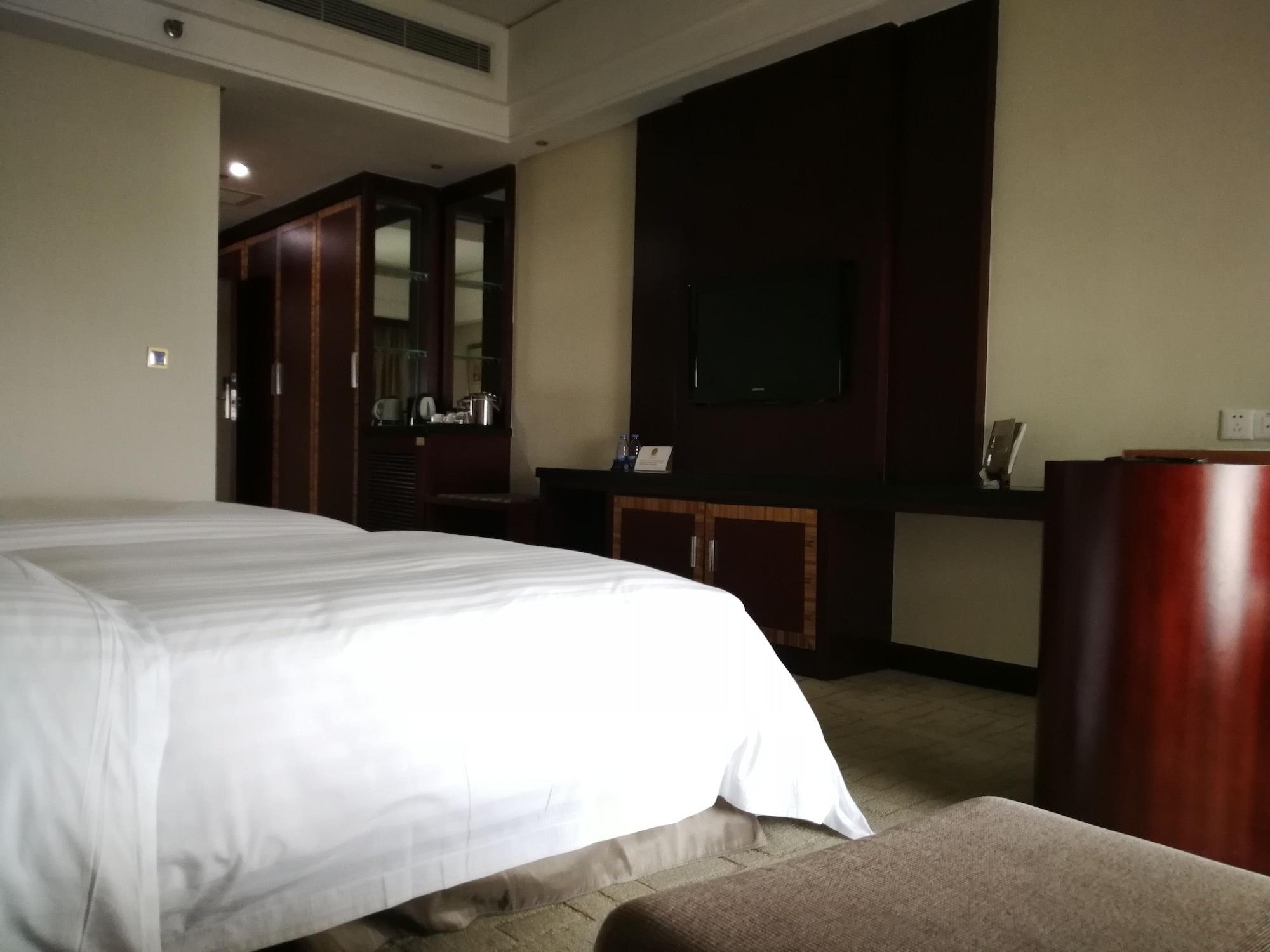 Daysun International Hotel Guangzhou Bagian luar foto