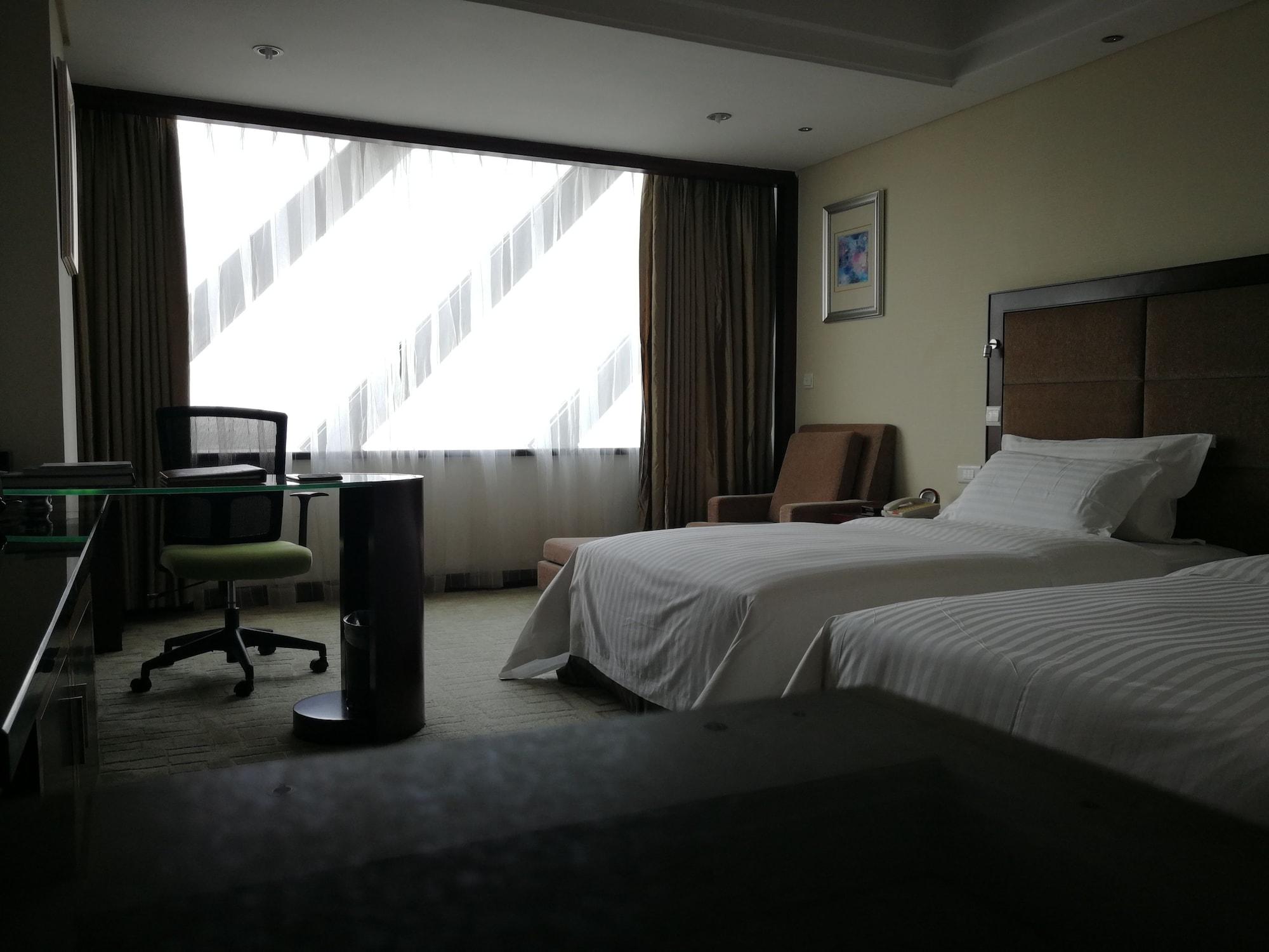 Daysun International Hotel Guangzhou Bagian luar foto