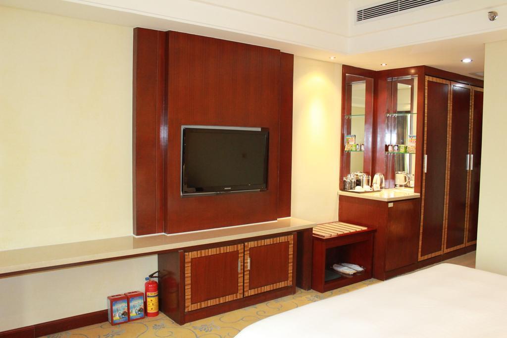 Daysun International Hotel Guangzhou Bagian luar foto
